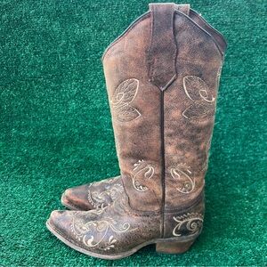 Circle G Brown Embroidered Heeled Boots